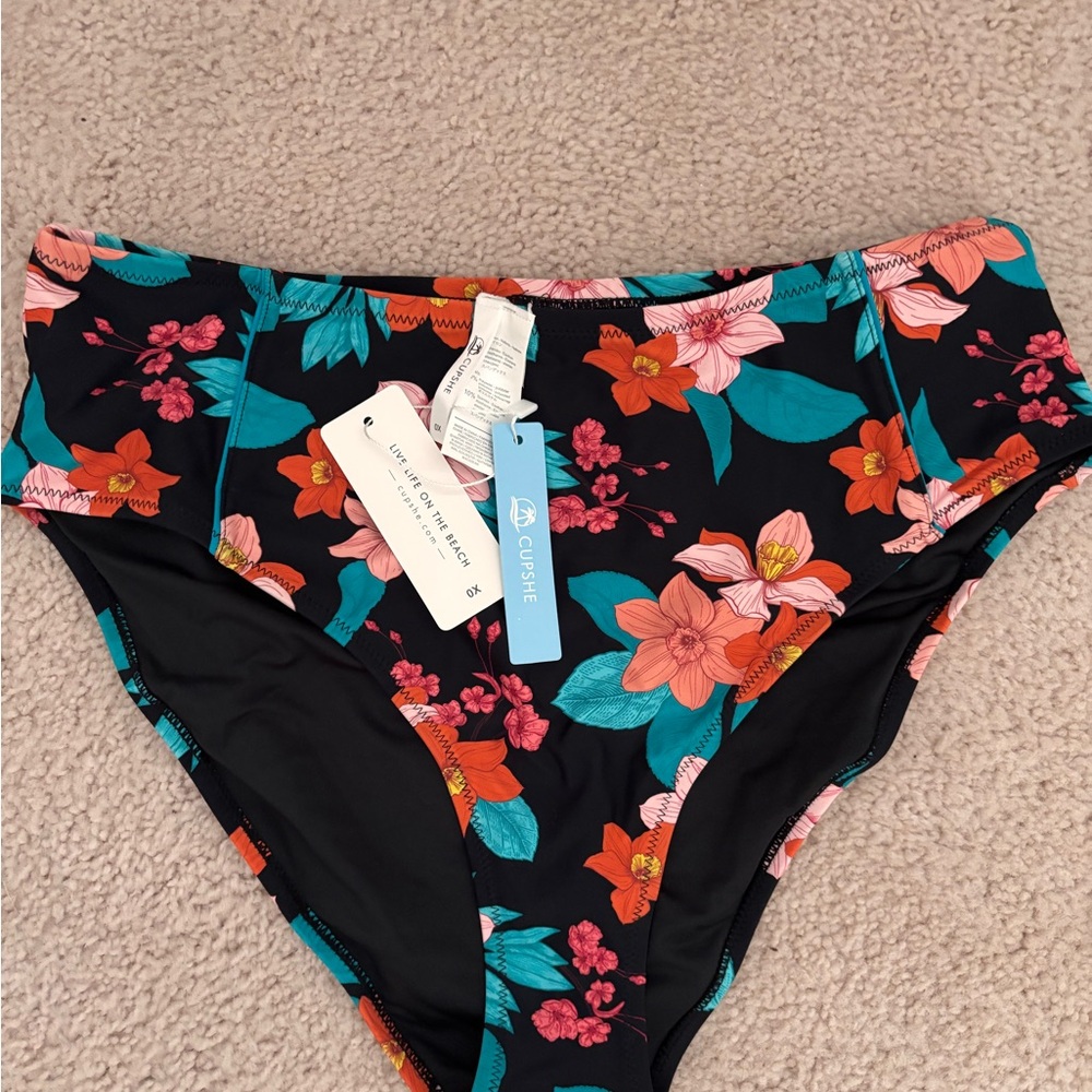Cupshe Black and Red Bikini Swim